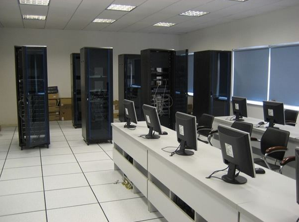 弱電機(jī)房建設(shè)與裝修方案 實(shí)現(xiàn)高效計(jì)算機(jī)系統(tǒng)服務(wù)